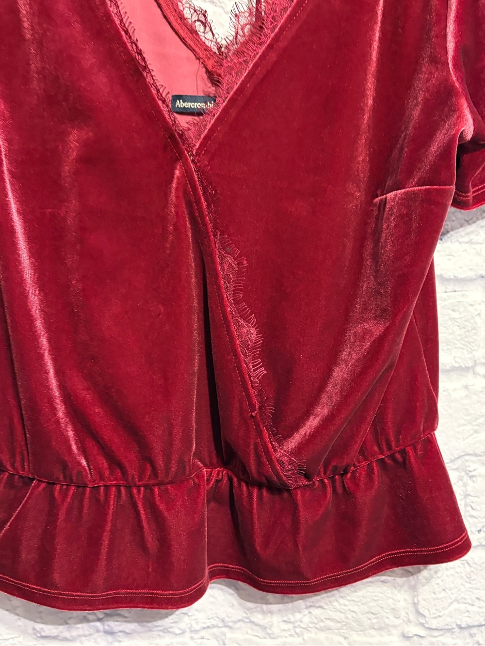 Abercrombie & Fitch Velvet Wrap V-Neck Tie-Back Top Medium - Picture 2 of 8